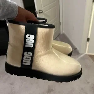 Worn twice. UGG Vibram Event waterproofeater shearling ankle boots UGG | Shoes | Ugg Boots Worn Twice | Poshmark main image 2